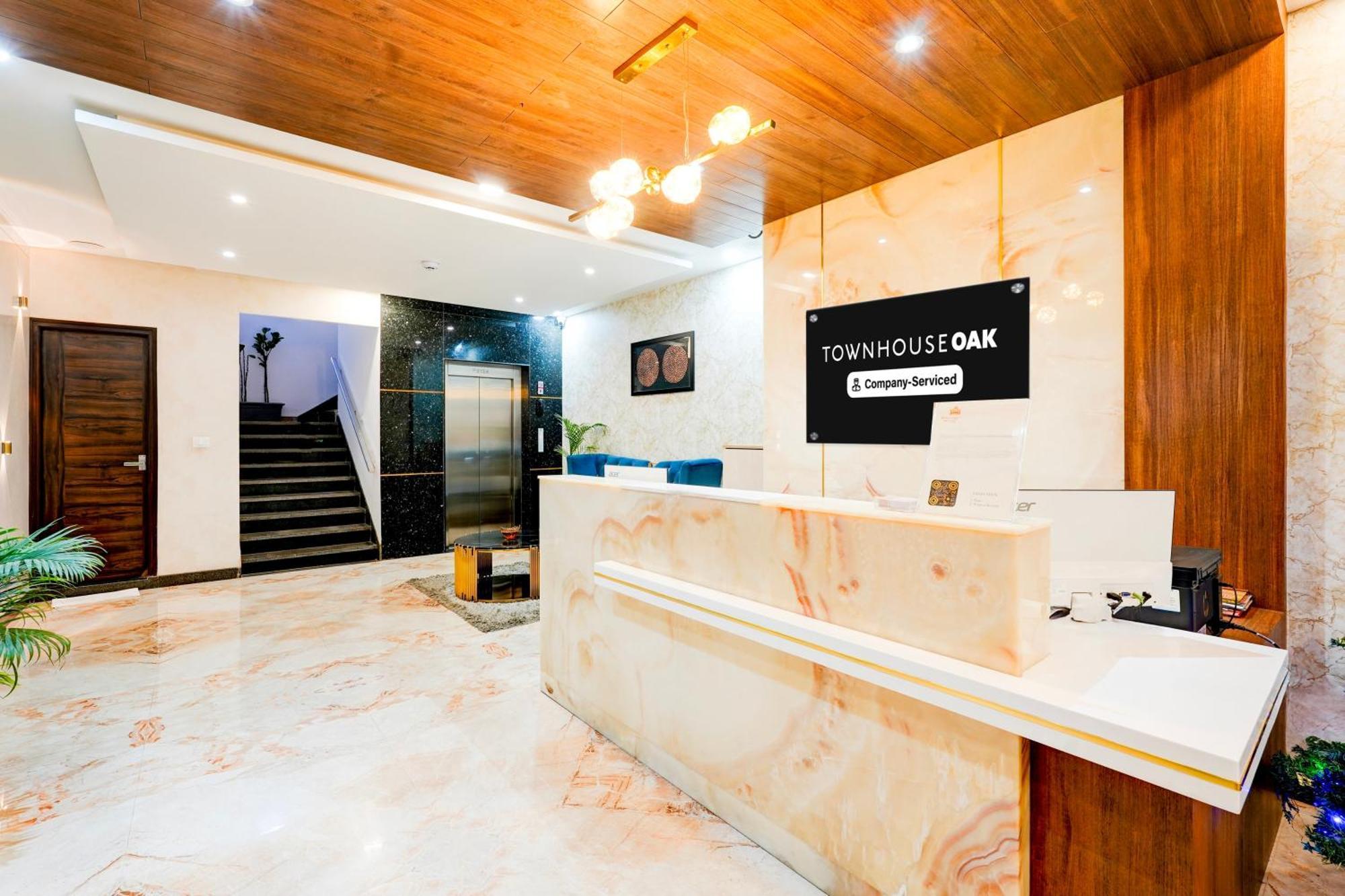 Super Townhouse Oak Aecs Formerly Bangalore Times Bagian luar foto