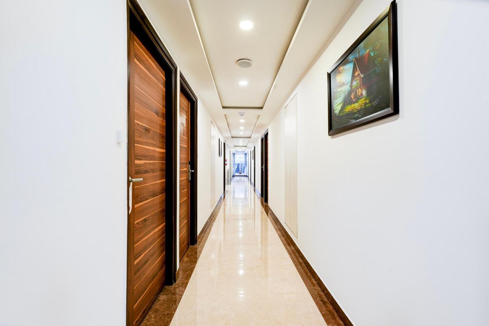 Super Townhouse Oak Aecs Formerly Bangalore Times Bagian luar foto