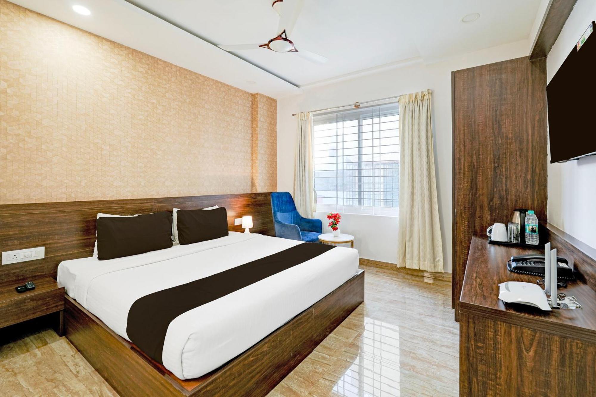 Super Townhouse Oak Aecs Formerly Bangalore Times Bagian luar foto