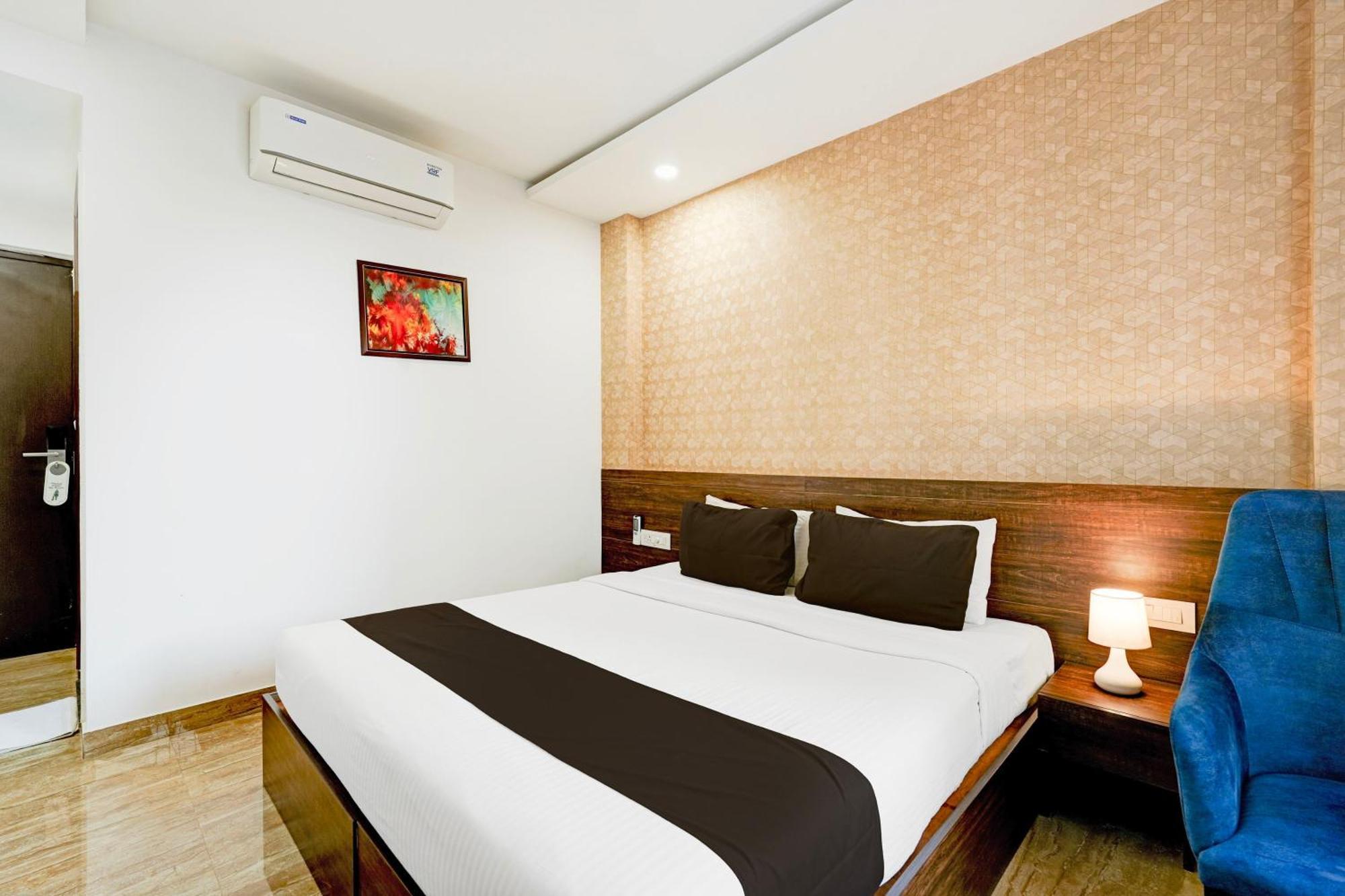 Super Townhouse Oak Aecs Formerly Bangalore Times Bagian luar foto